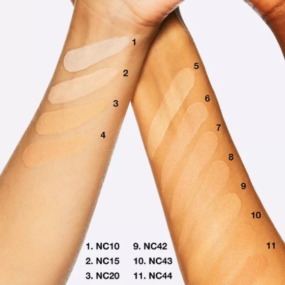 MAC Studio Fix 24-Hour Smooth Wear Concealer NC20 - Picture 9 of 12